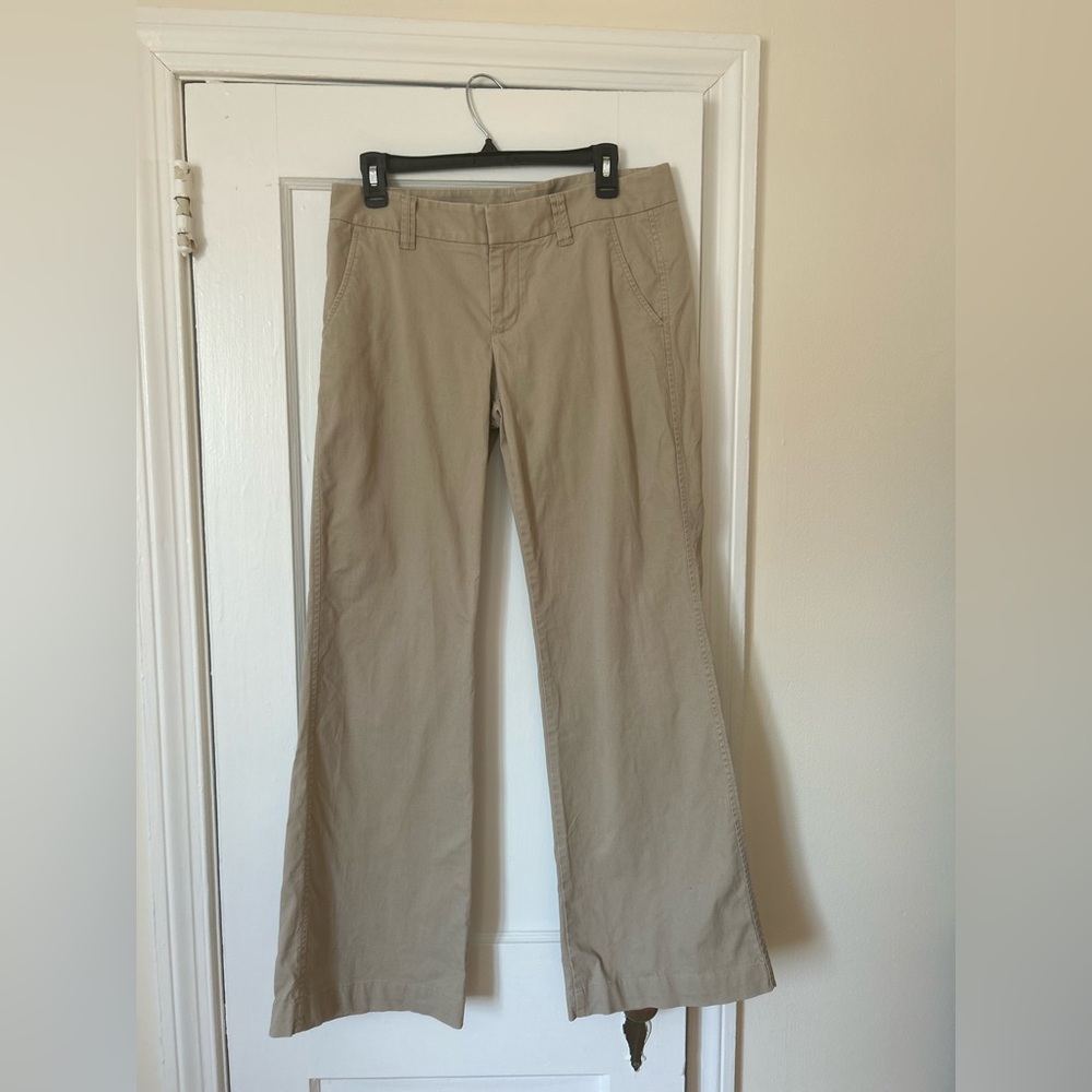 HP! ✨ GAP Light Beige Stretch Ankle Pants – Size 6
